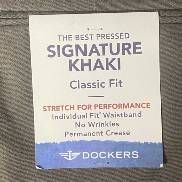 Dockers | NWT Signature Khaki Classic Fit Dress Pants - Picture 5 of 8